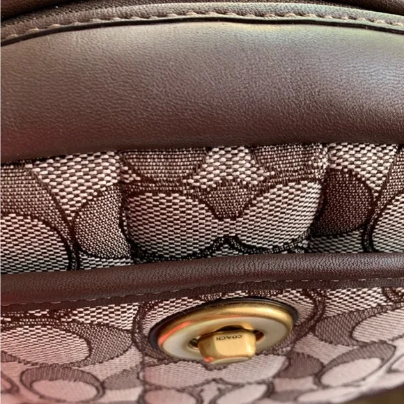 Coach Camera Bag Signature Jacquard - Picture 12 of 16